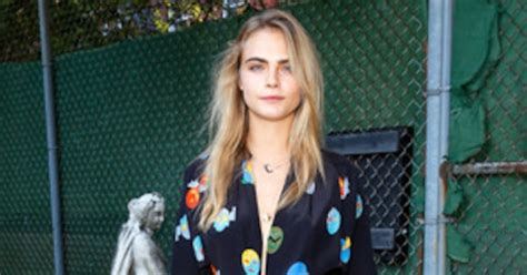 Cara Delevingne's Famous Eyebrows Disappear! 